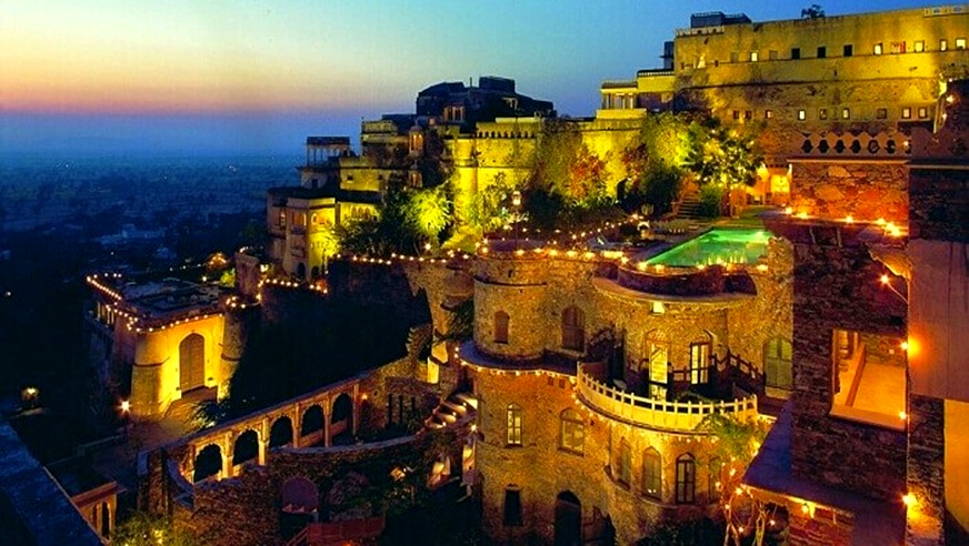 Neemrana Fort Weekend Tour