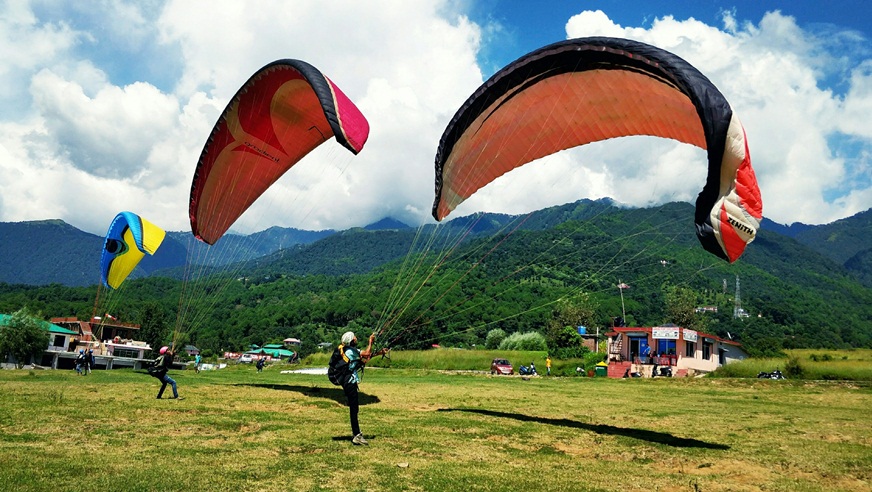 Paragliding & Camping Tour